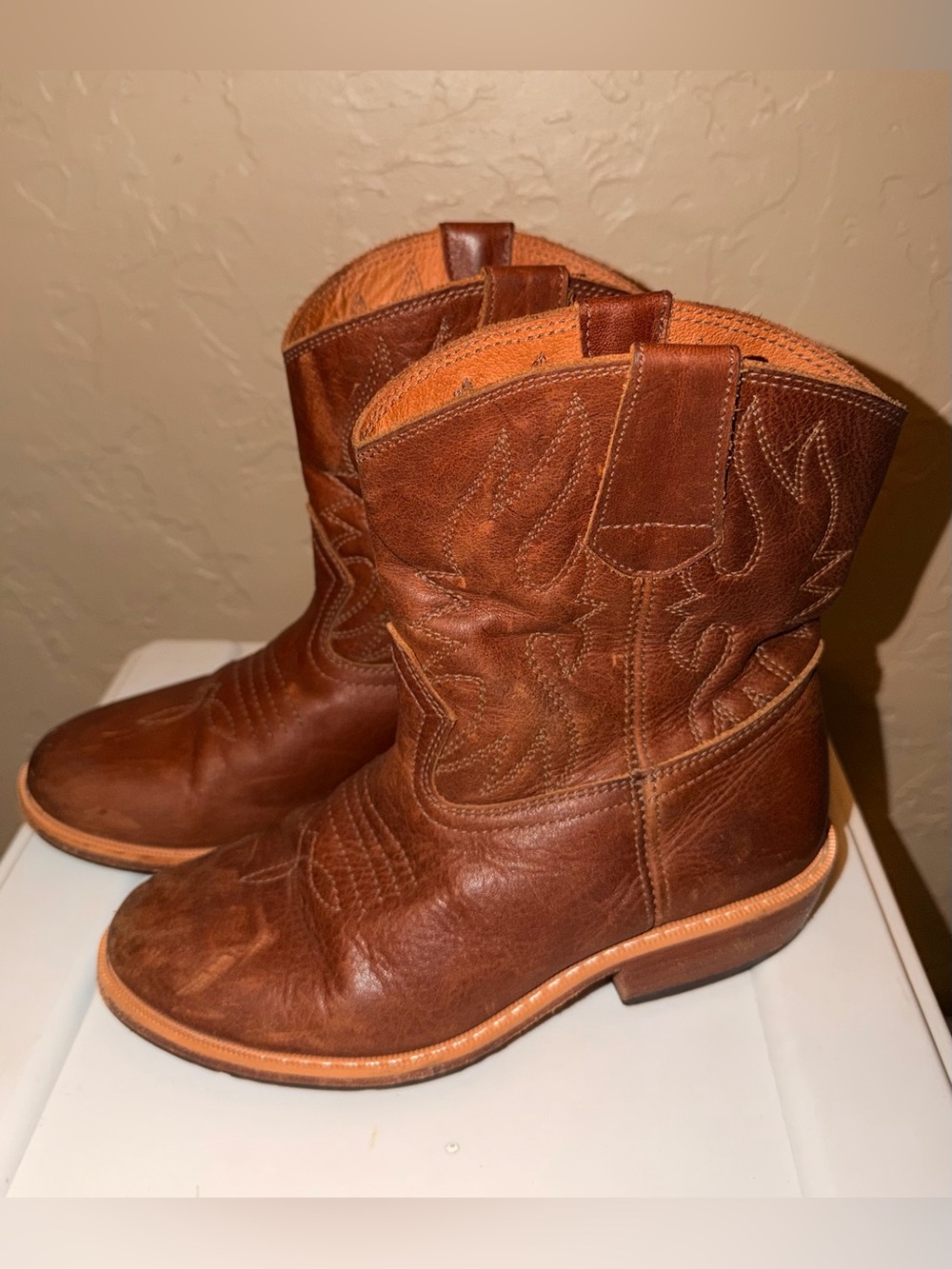 Mikoleon kids cowboy boots size 3